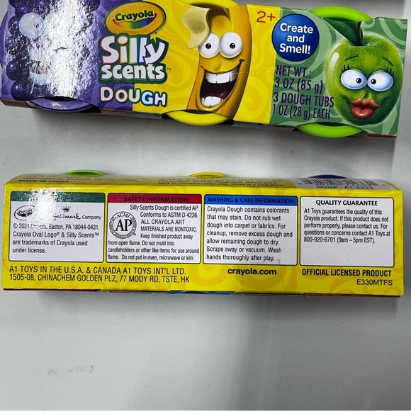 NEW Crayola Silly Scents Dough 3-Pack 2+ Purple/Yellow/Green - Picture 4 of 7